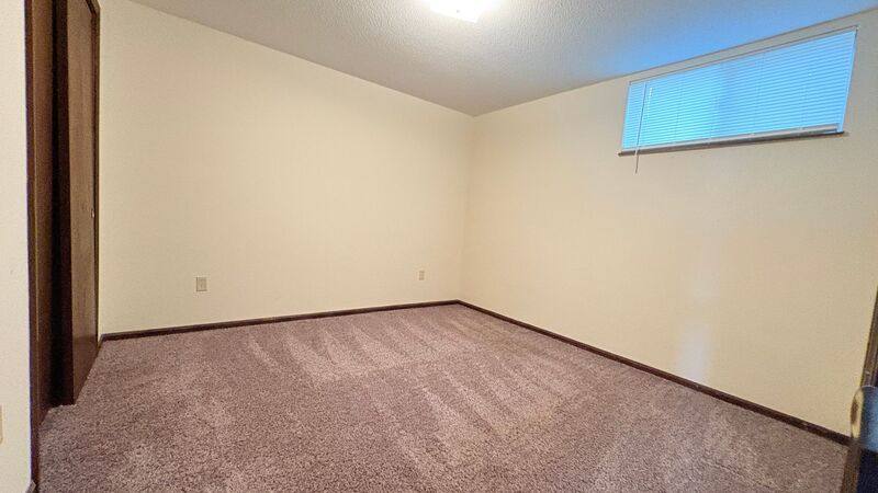 Apartment for rent at 1406 Magnolia W #7, Excelsior Springs, MO 64024