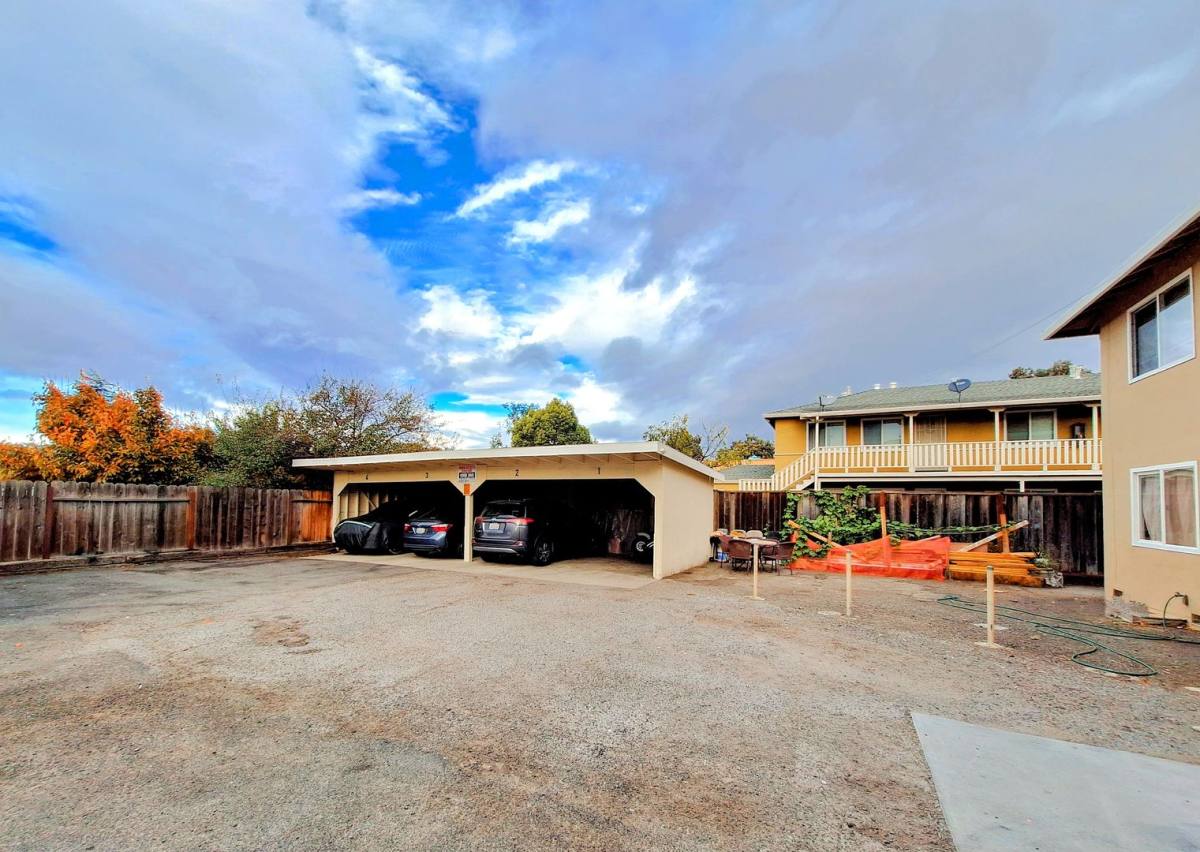 Apartment for rent at 1021 N 7th St, San Jose, CA 95112