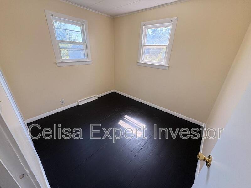 House for rent at 6418 Huguenard Rd, Fort Wayne, IN 46818