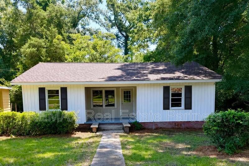 House for rent at 711 N 19th Ave, Hattiesburg, MS 39401