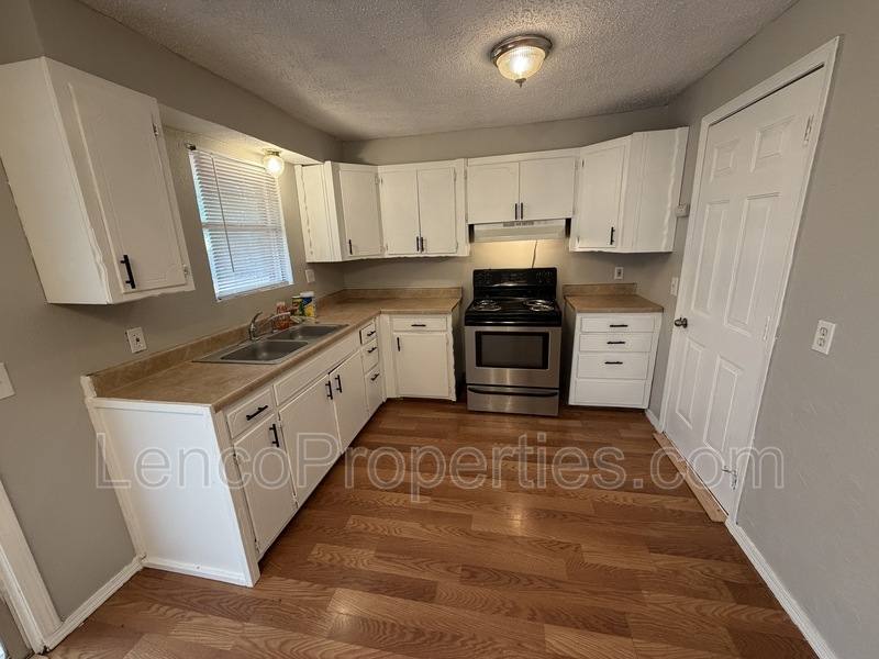 House for rent at 5221 Brookdale Dr, Oklahoma City, OK 73135