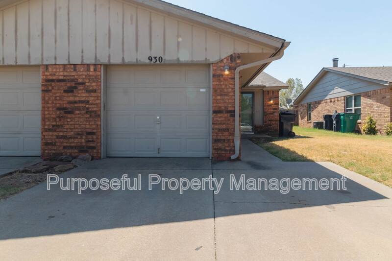 House for rent at 930 SW 63rd St, Oklahoma City, OK 73139