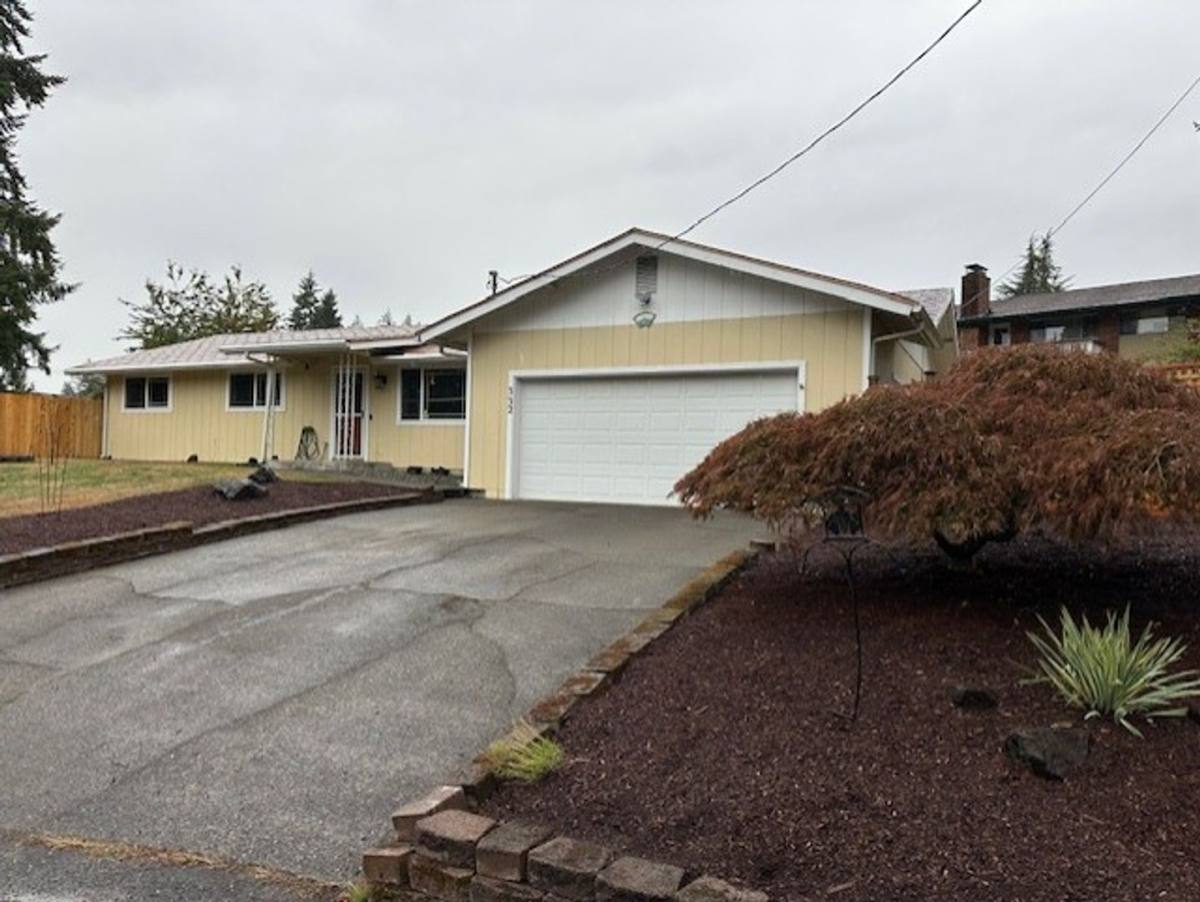 House for rent at 332 Thunderbird Court SE, Lacey, WA 98503