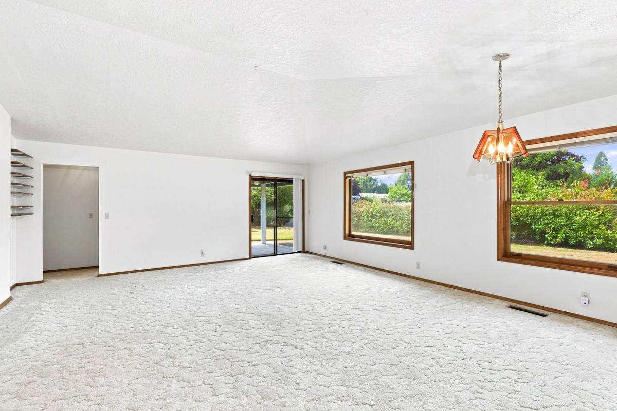 House for rent at 751 Catron St N, Monmouth, OR 97361