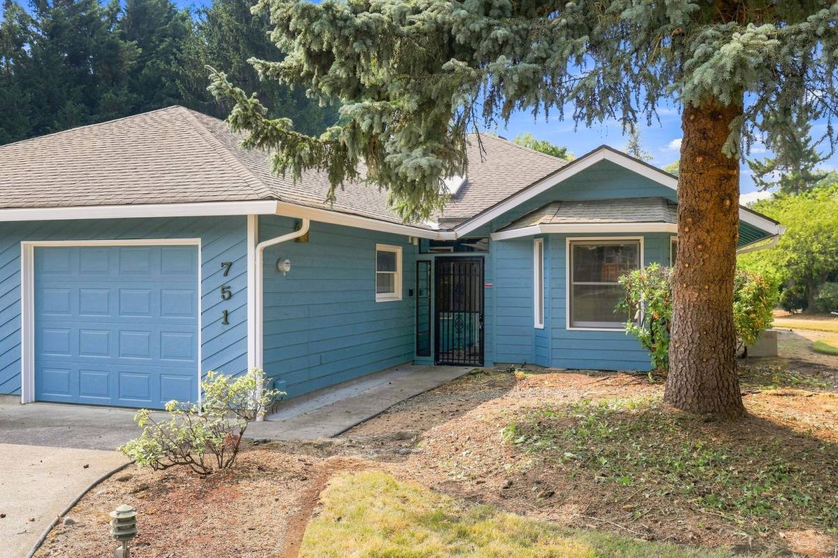 House for rent at 751 Catron St N, Monmouth, OR 97361
