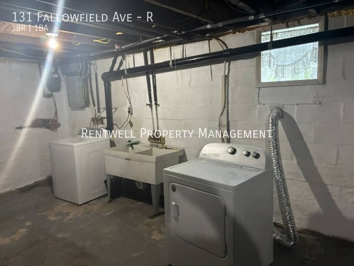 House for rent at 131 Fallowfield Ave #R, Charleroi, PA 15022