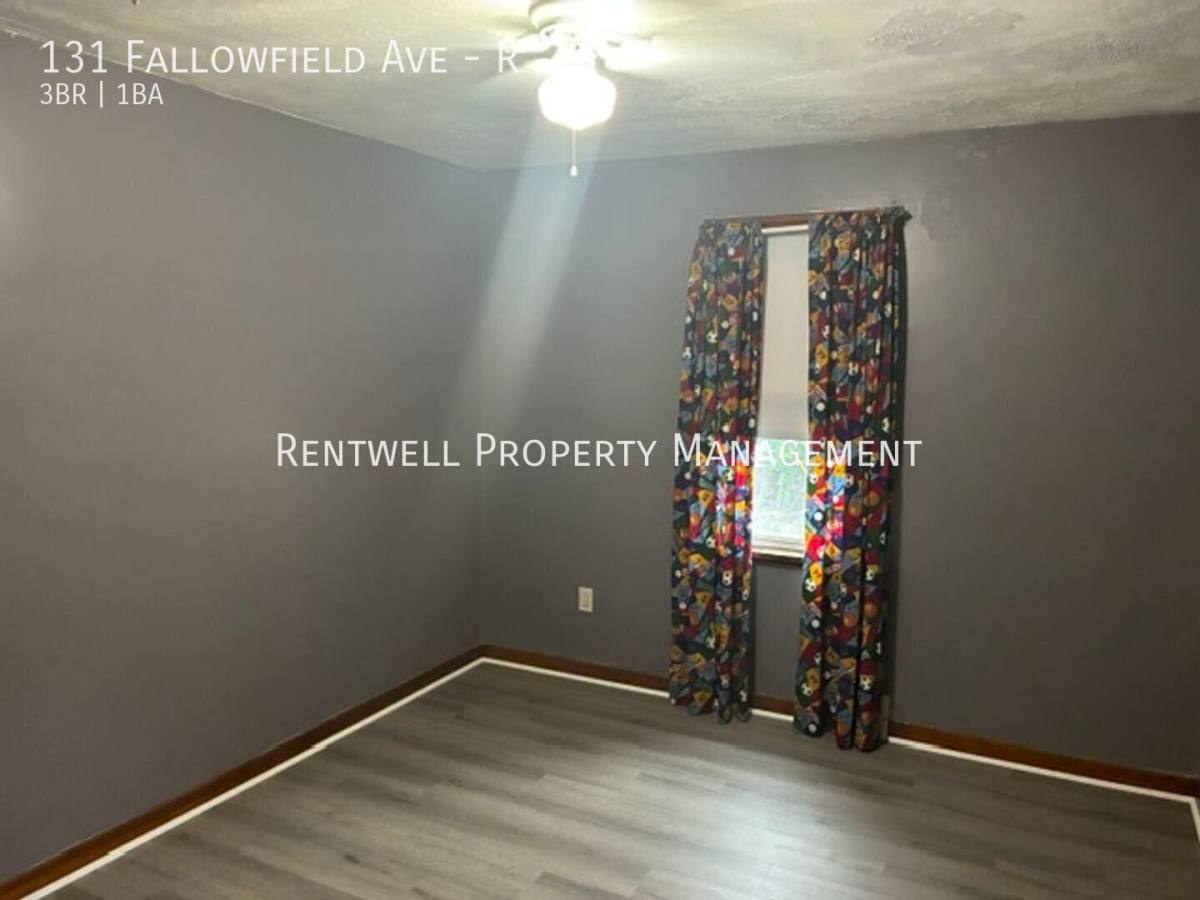 House for rent at 131 Fallowfield Ave #R, Charleroi, PA 15022