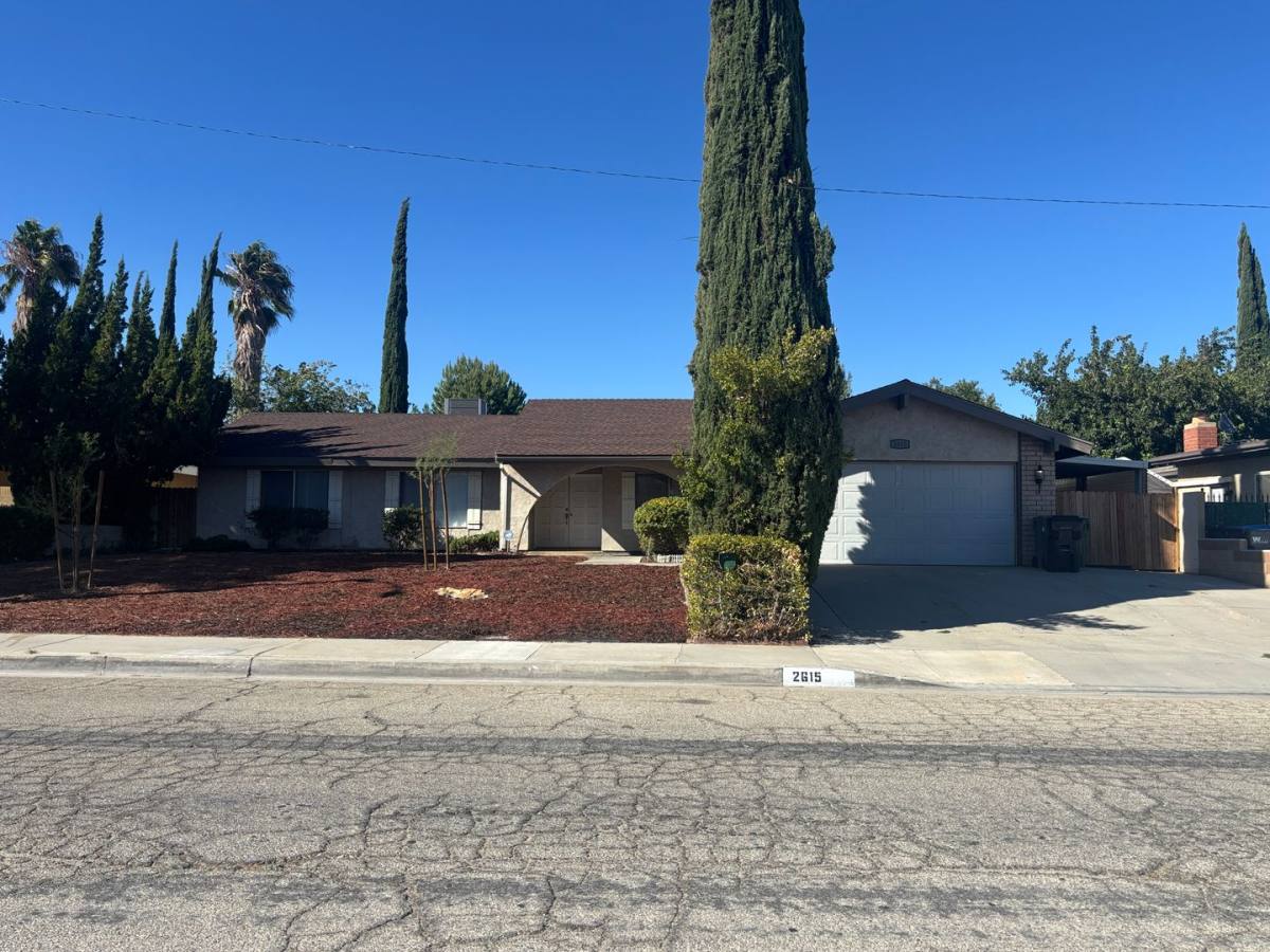 House for rent at 2615 W Ave #J-8, Lancaster, CA 93536