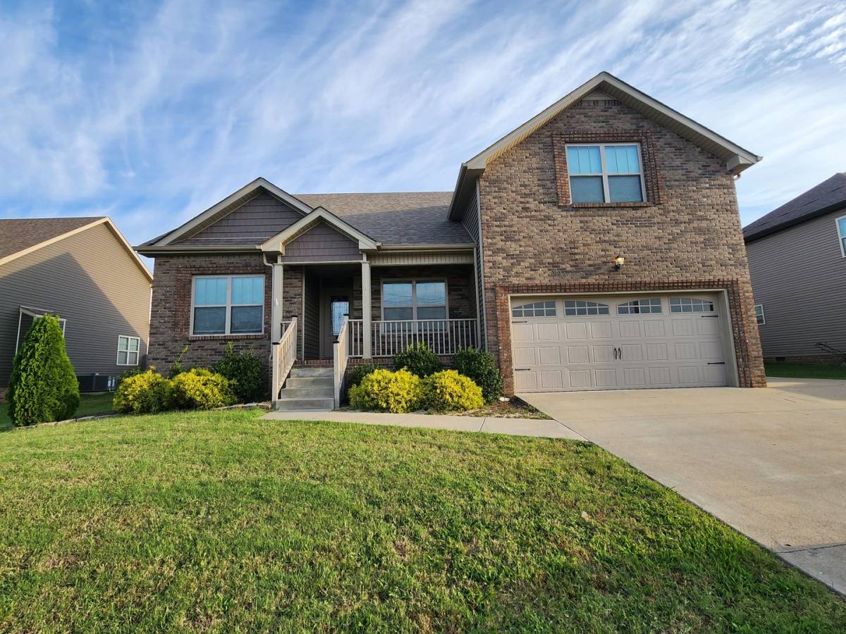 House for rent at 1003 Sunrise Dr, Clarksville, TN 37042