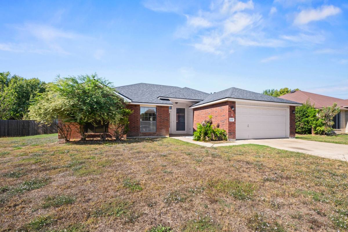 House for rent at 2521 Creek Dr, Harker Heights, TX 76548