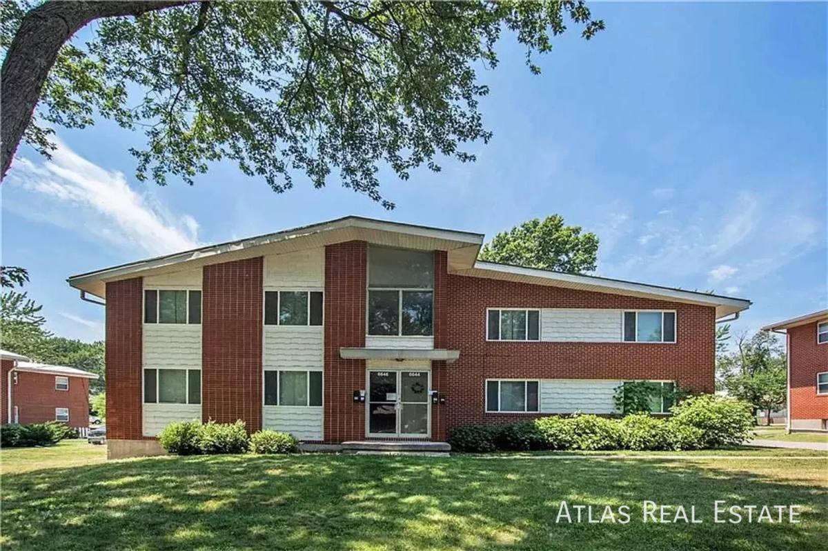 Apartment for rent at 6650 Maywood Ave #B, Kansas City, MO 64133