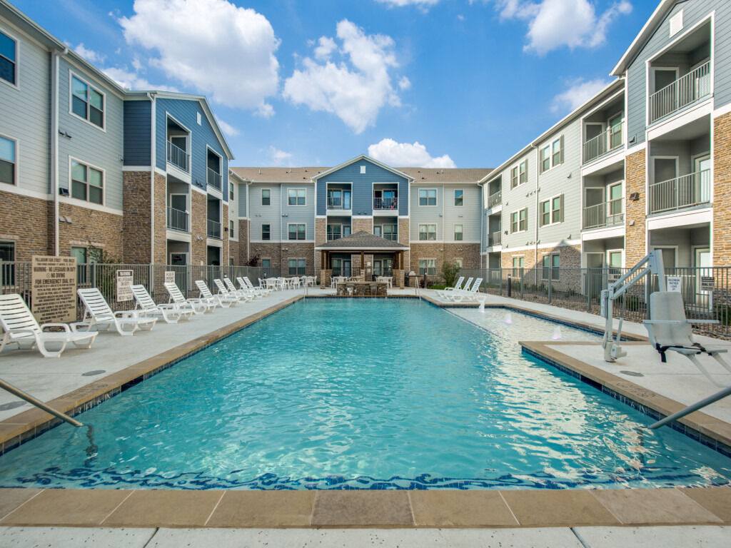 Apartment for rent at Palladium Fain Street, 1069 Kings Highway, Haltom City, TX 76117