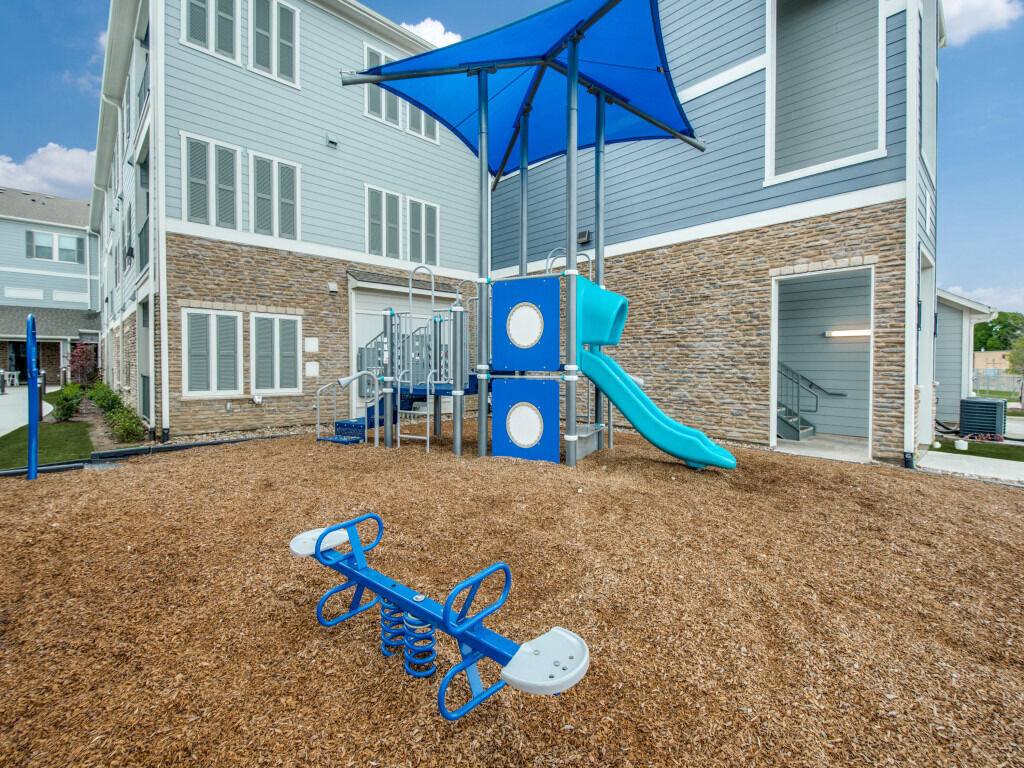 Apartment for rent at Palladium Fain Street, 1069 Kings Highway, Haltom City, TX 76117