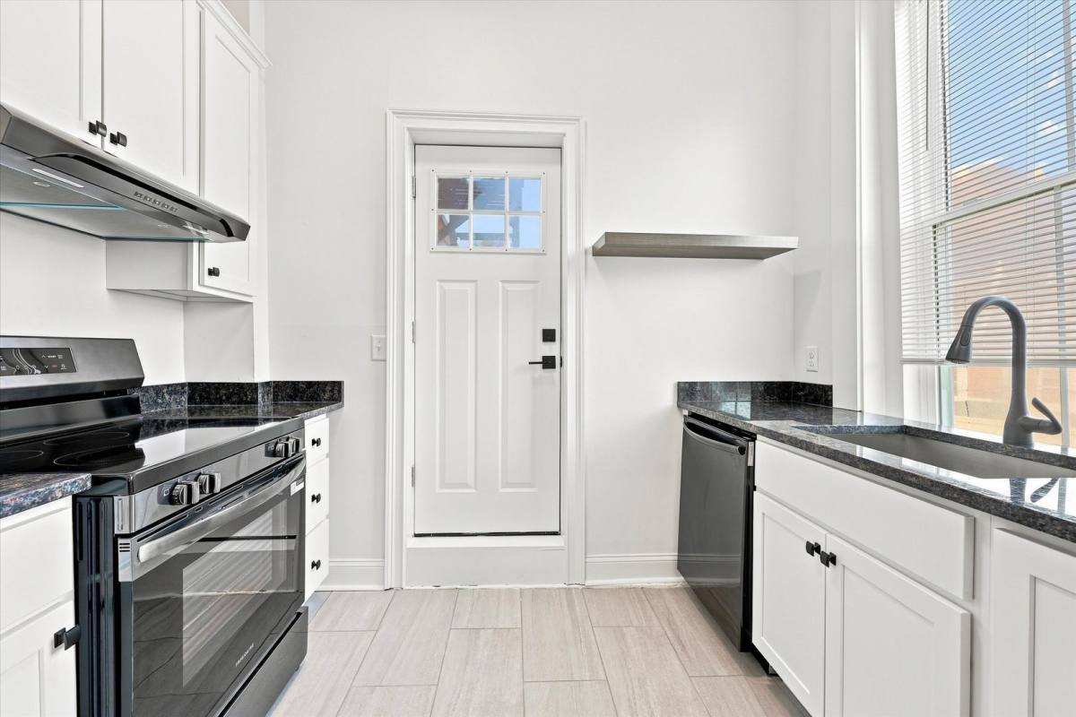 Apartment for rent at 1412 Delaware Ave, Wilmington, DE 19806