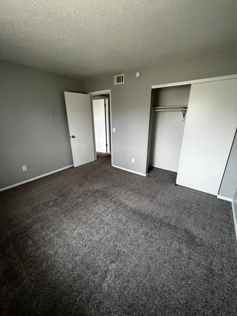 Apartment for rent at 3107 Schuetzen Lane, Davenport, IA 52804