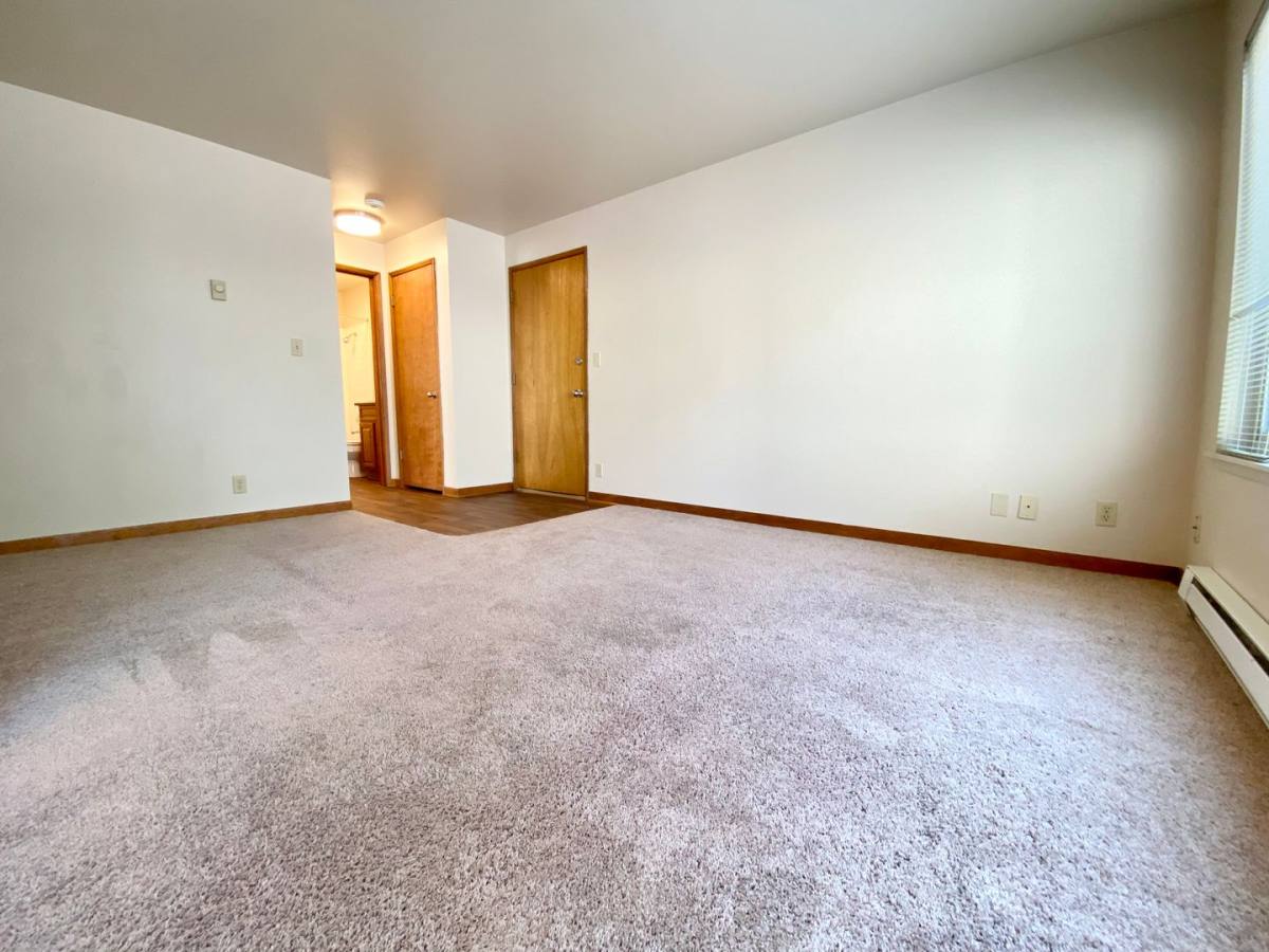 Apartment for rent at Parkwood, 3200 NE 140th St, Seattle, WA 98125
