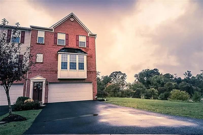 Townhouse for rent at 3023 Grey Fox Circle, Bridgeville, PA 15017