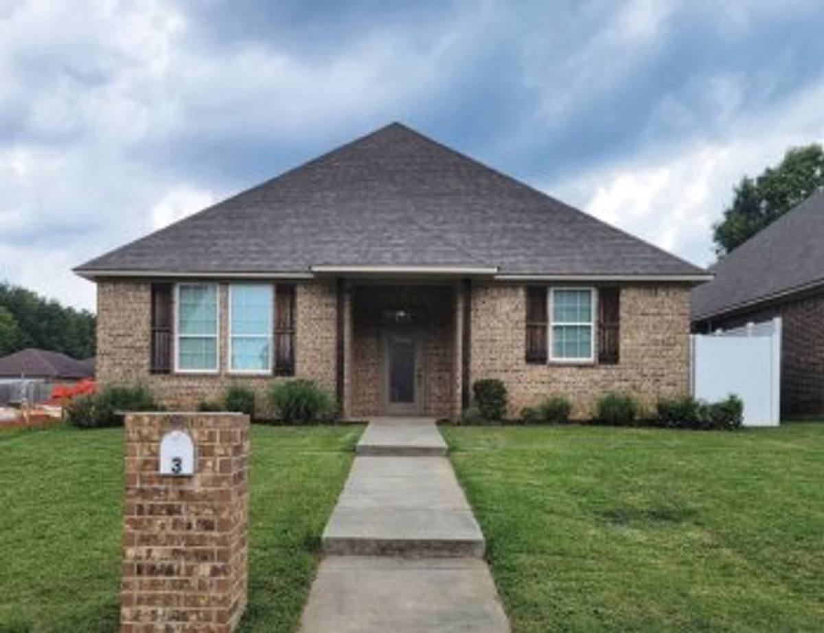 House for rent at 3 Fernwood Dr, Texarkana, TX 75503