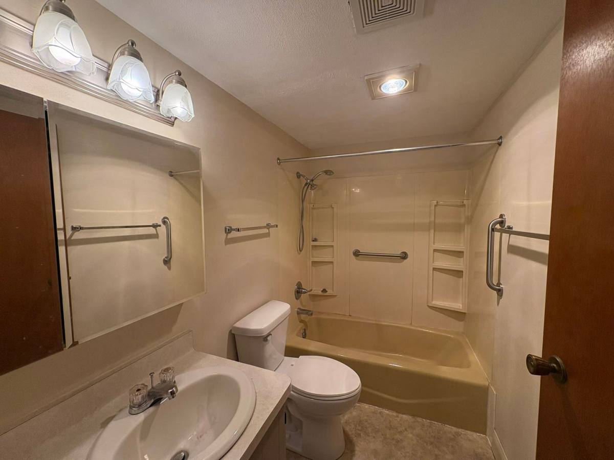 Apartment for rent at 175 Sugar Creek Lane New, North Liberty, IA 52317