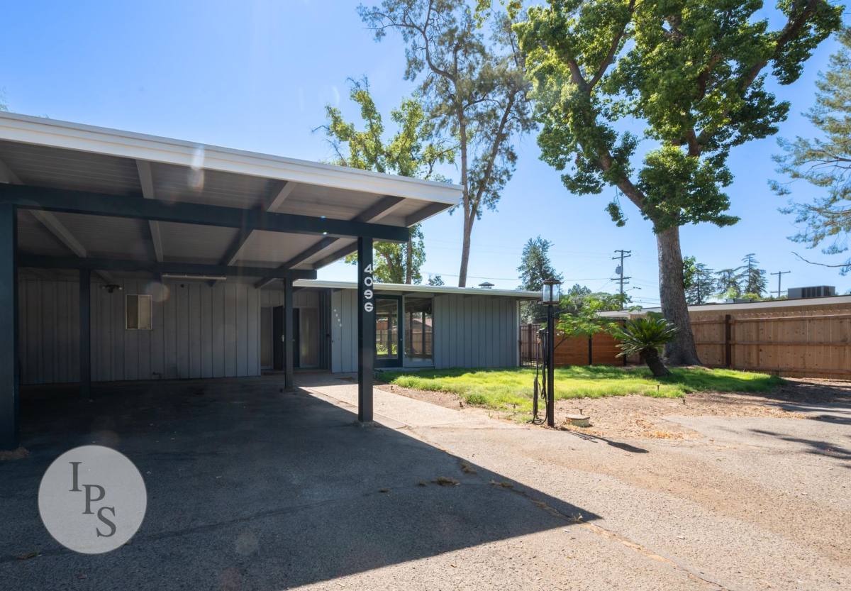 Apartment for rent at 4096 N Sherman St, Fresno, CA 93726