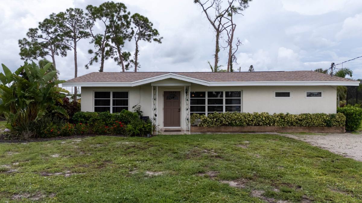 House for rent at 1975 Maryland Ave, Englewood, FL 34224