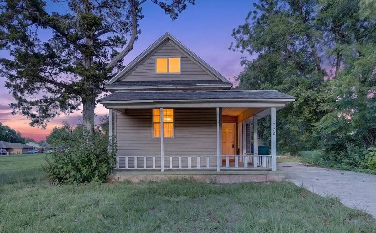 House for rent at 720 N Blvd St, Edmond, OK 73034