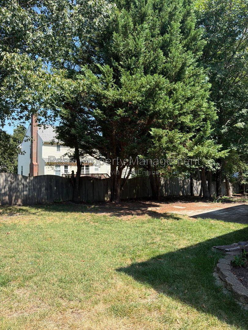 House for rent at 10652 Anna Marie Dr, Glen Allen, VA 23060