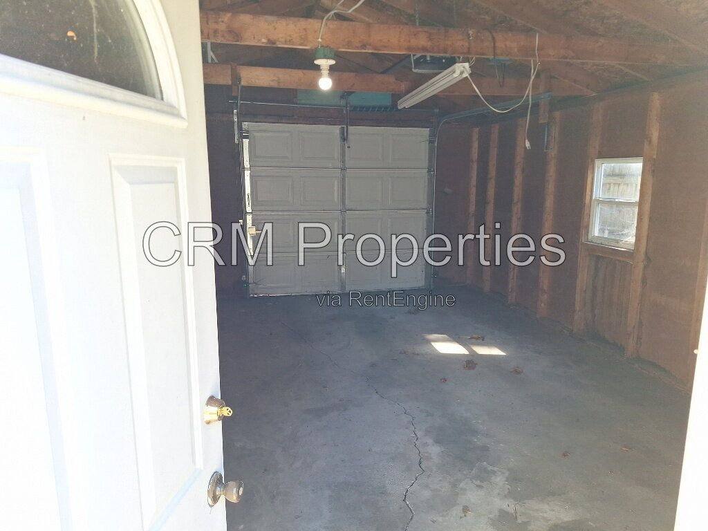 House for rent at 1238 S Waugh St, Kokomo, IN 46902