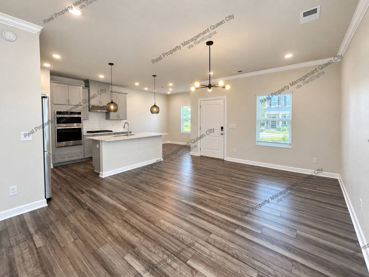 House for rent at 13104 Kenworth Rd, Charlotte, NC 28278