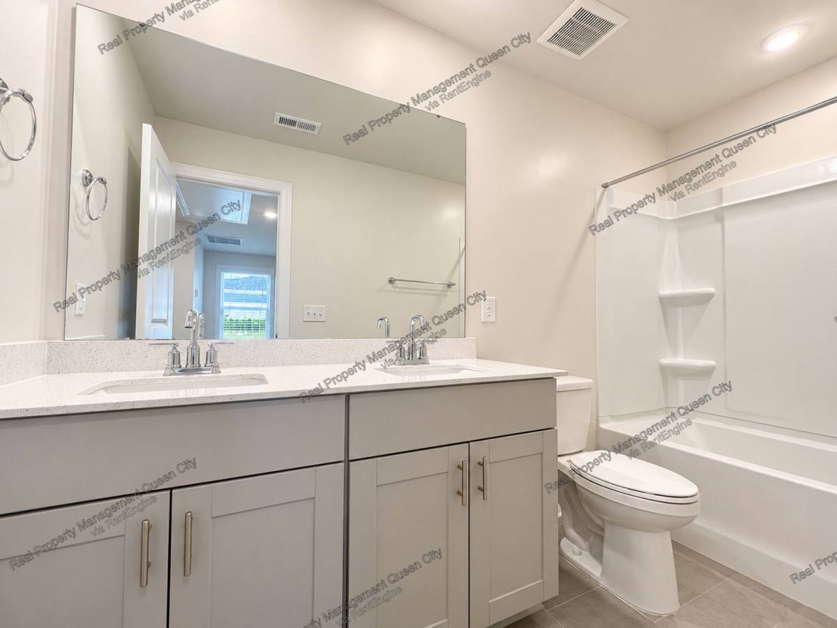 House for rent at 13104 Kenworth Rd, Charlotte, NC 28278