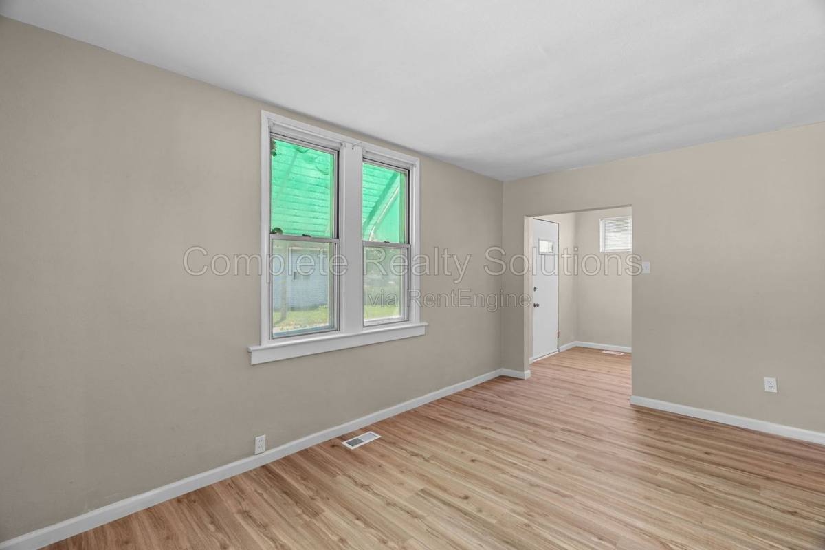 House for rent at 217 Courtland Ave, St. Louis, MO 63125