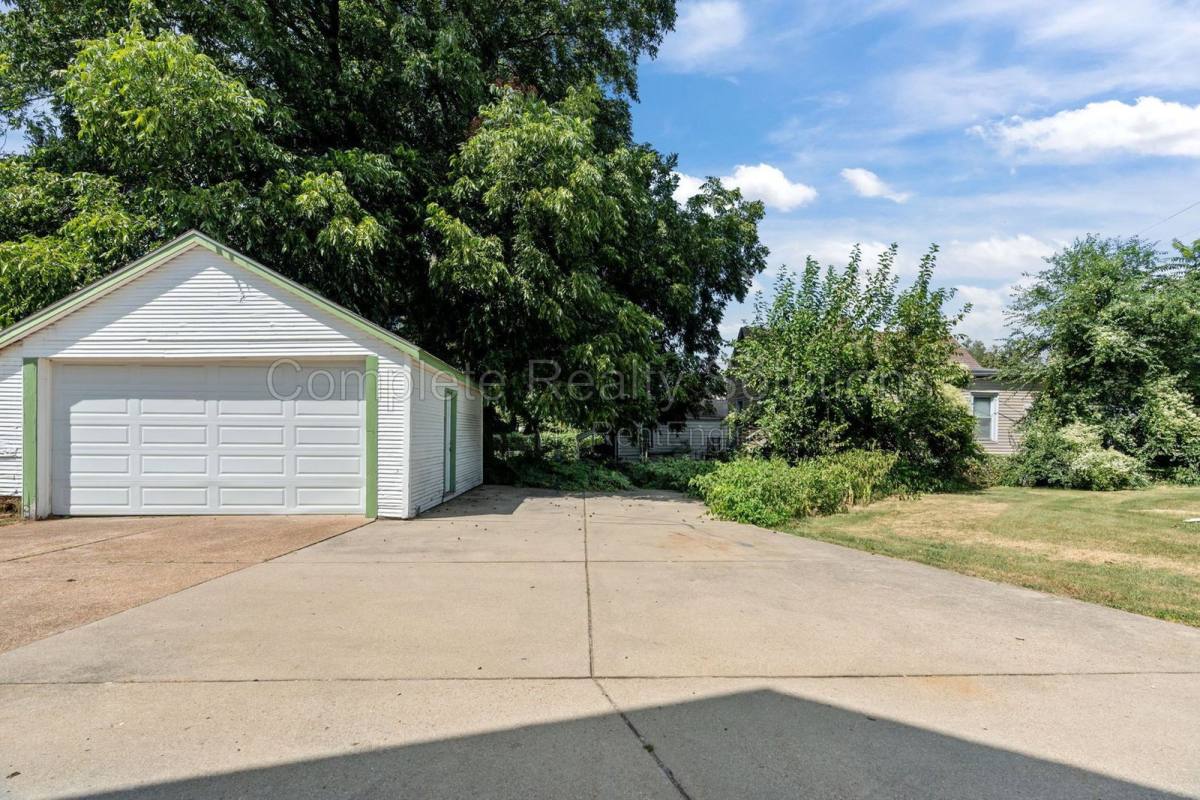 House for rent at 217 Courtland Ave, St. Louis, MO 63125