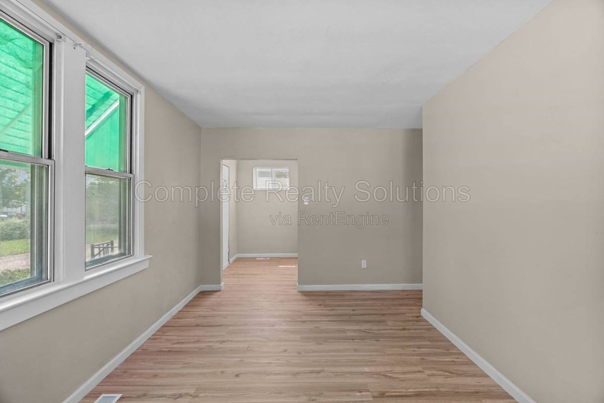 House for rent at 217 Courtland Ave, St. Louis, MO 63125