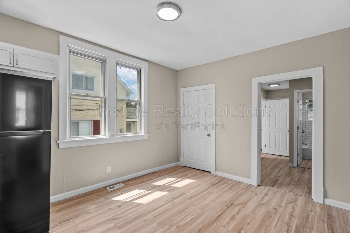 House for rent at 217 Courtland Ave, St. Louis, MO 63125