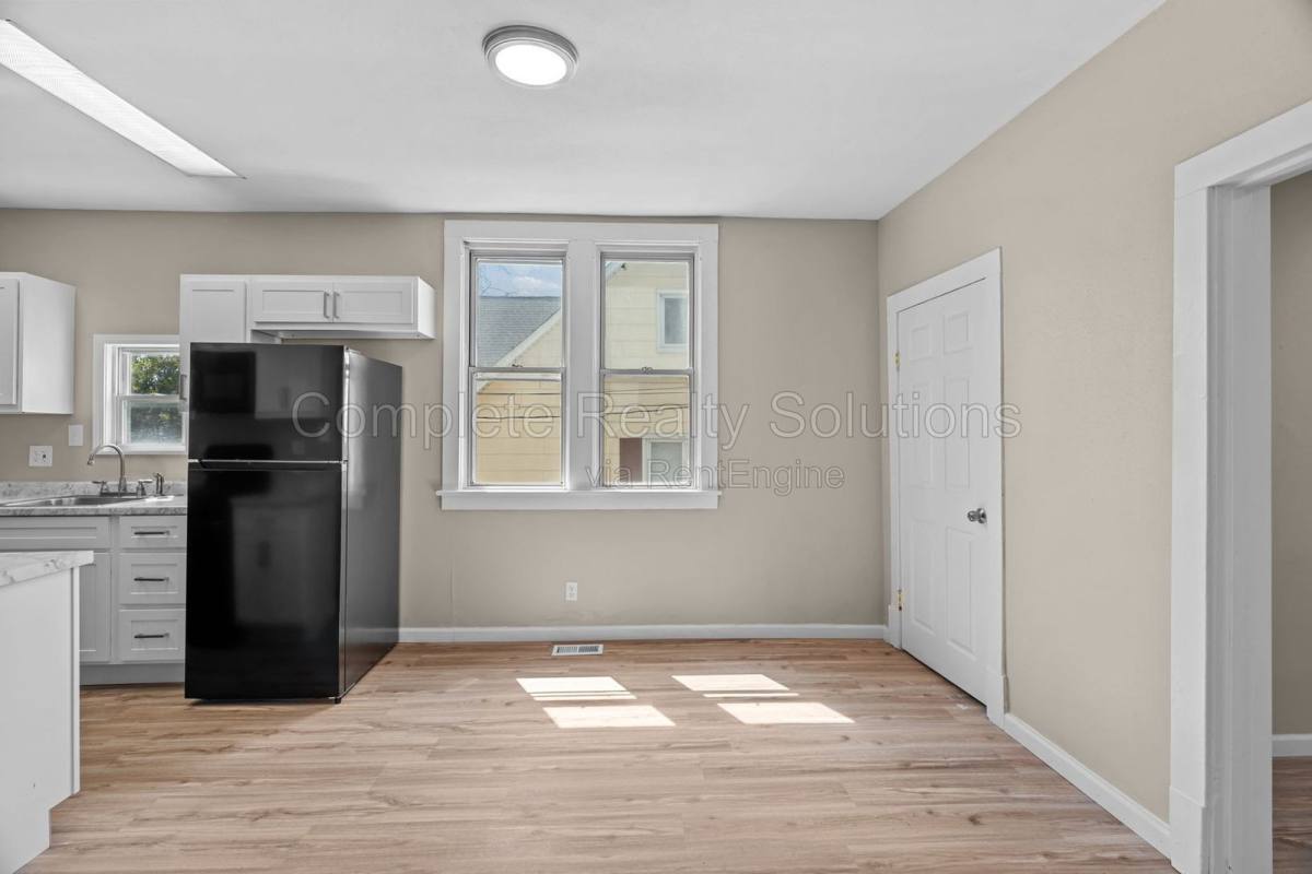 House for rent at 217 Courtland Ave, St. Louis, MO 63125