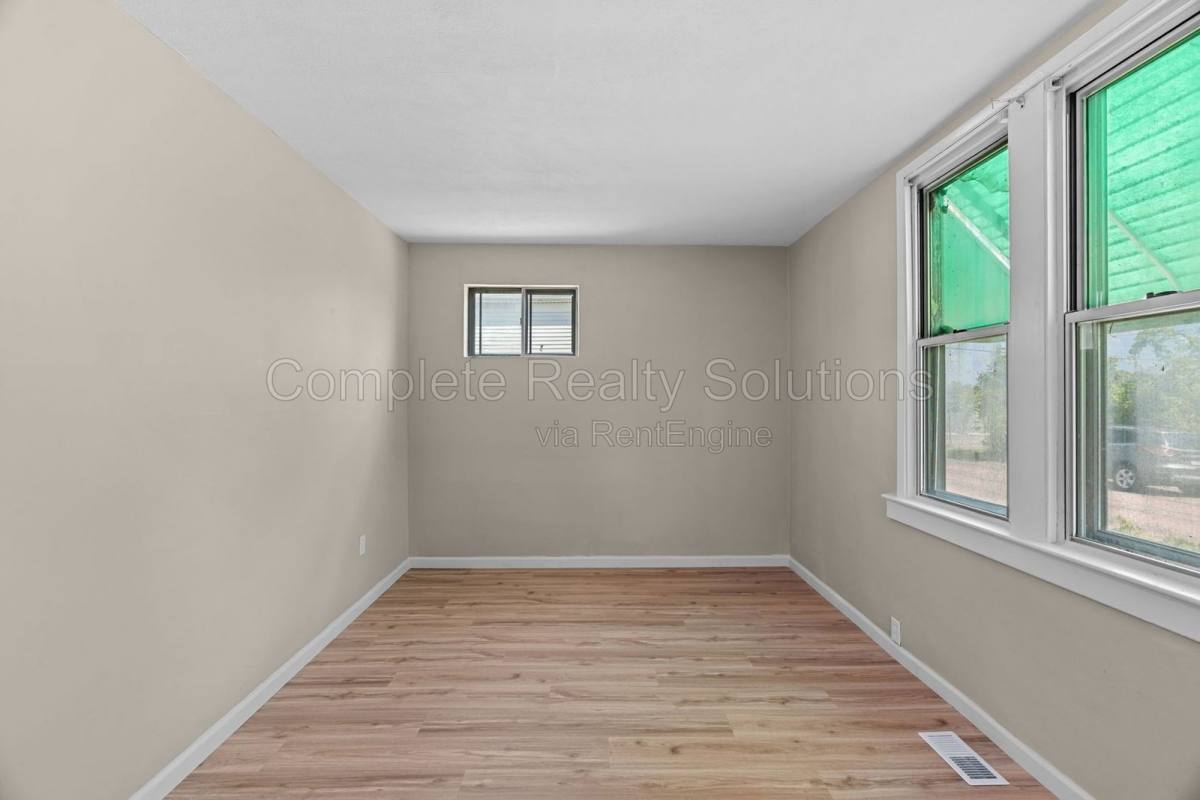 House for rent at 217 Courtland Ave, St. Louis, MO 63125
