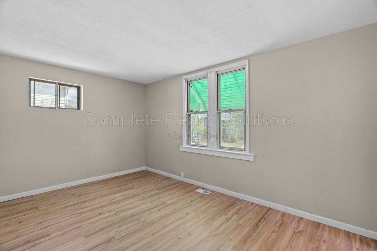 House for rent at 217 Courtland Ave, St. Louis, MO 63125