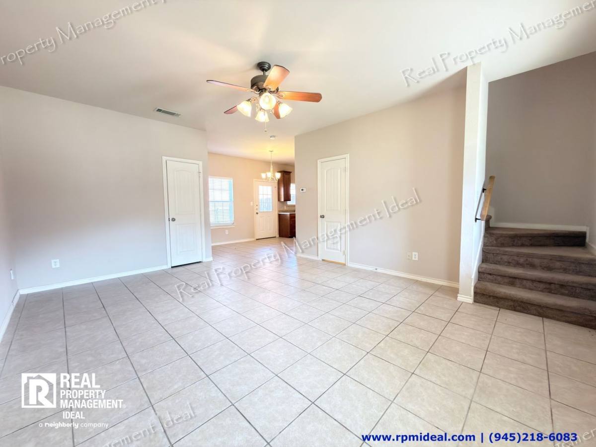 House for rent at 916 Parkplace Ridge, Princeton, TX 75407