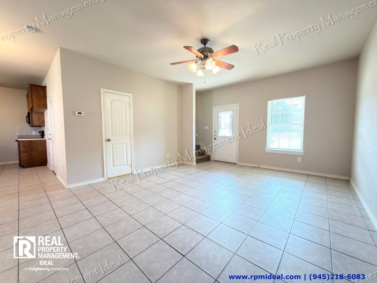 House for rent at 916 Parkplace Ridge, Princeton, TX 75407