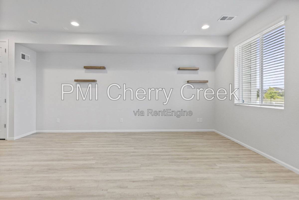 Townhouse for rent at 80 S Trussville St, Aurora, CO 80018