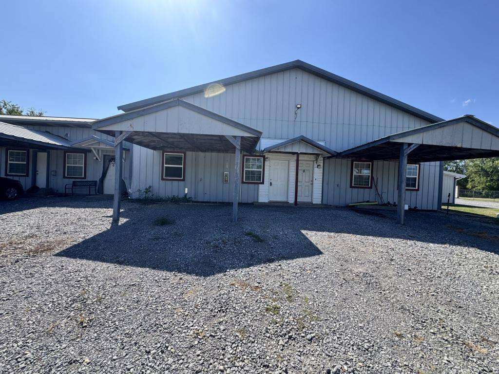 Apartment for rent at 1308 W Choctaw St, Tahlequah, OK 74464