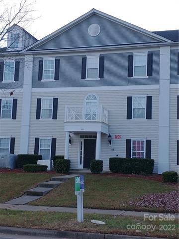 Condo for rent at 958 Plaza Walk Dr, Charlotte, NC 28215