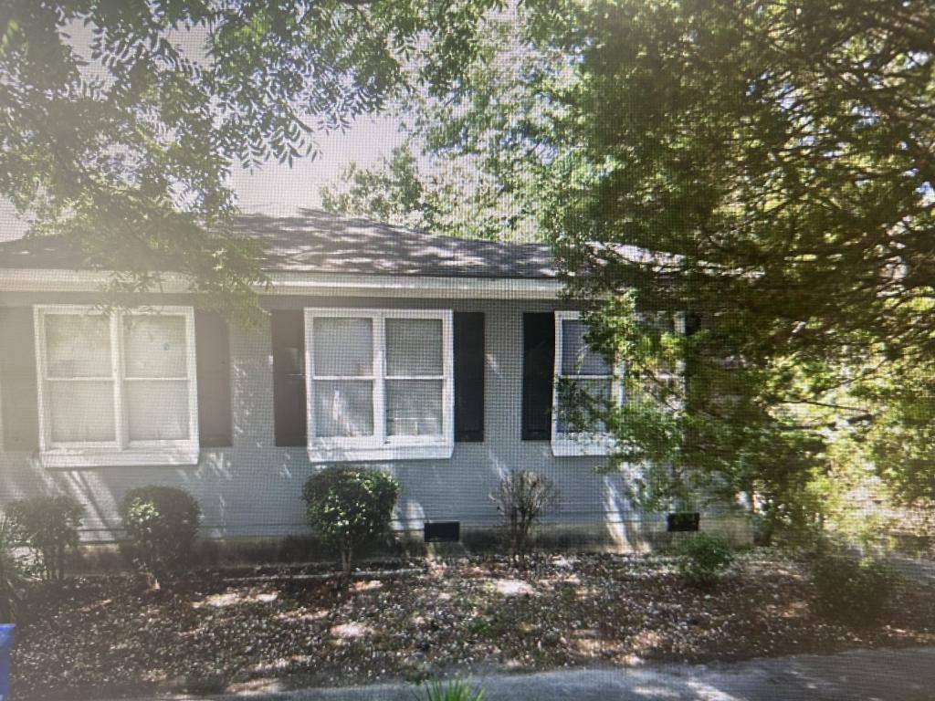 House for rent at 109 Oak St, Darlington, SC 29532