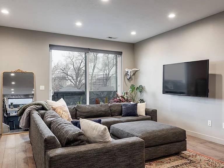 Townhouse for rent at 826 S W Temple, Salt Lake City, UT 84101