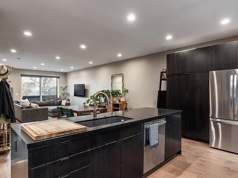 Townhouse for rent at 826 S W Temple, Salt Lake City, UT 84101