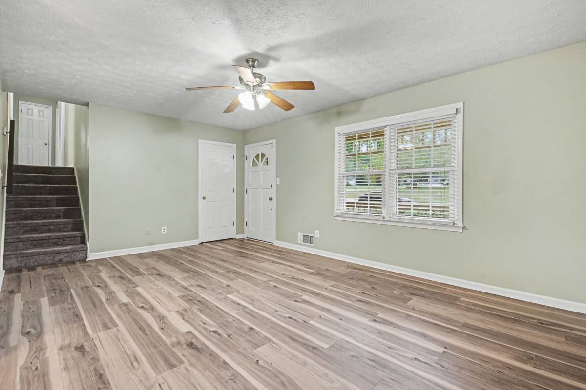 House for rent at 3030 Green Meadow Lane, Snellville, GA 30078