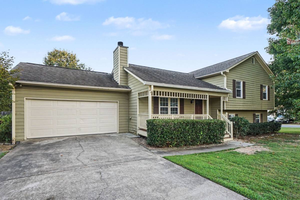 House for rent at 3030 Green Meadow Lane, Snellville, GA 30078
