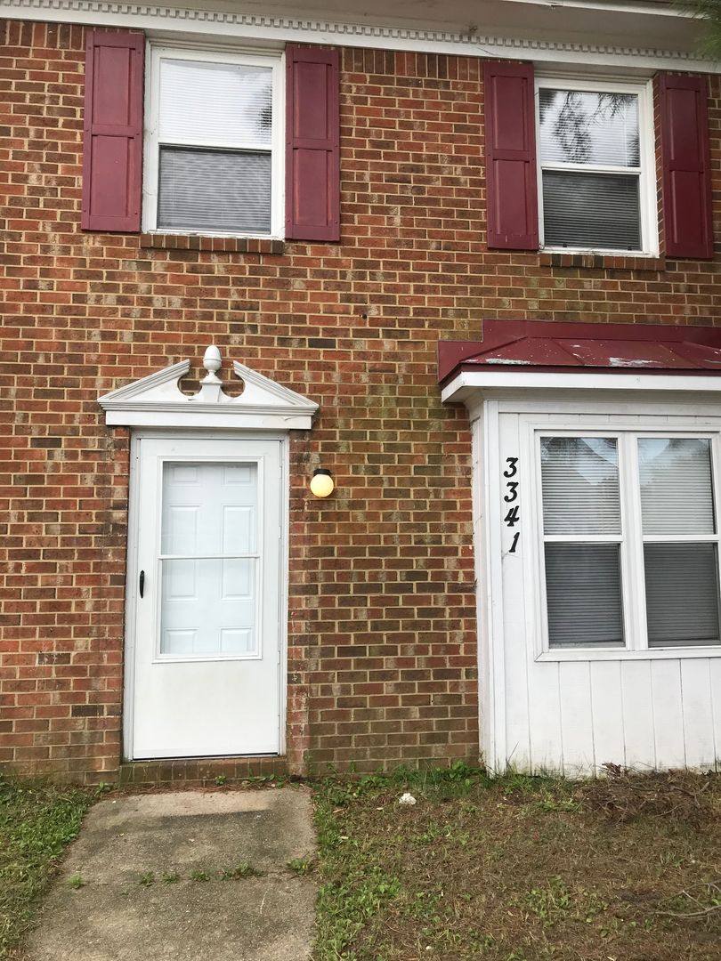 Townhouse for rent at 3341 Golden Oaks Lane, Chesapeake, VA 23321