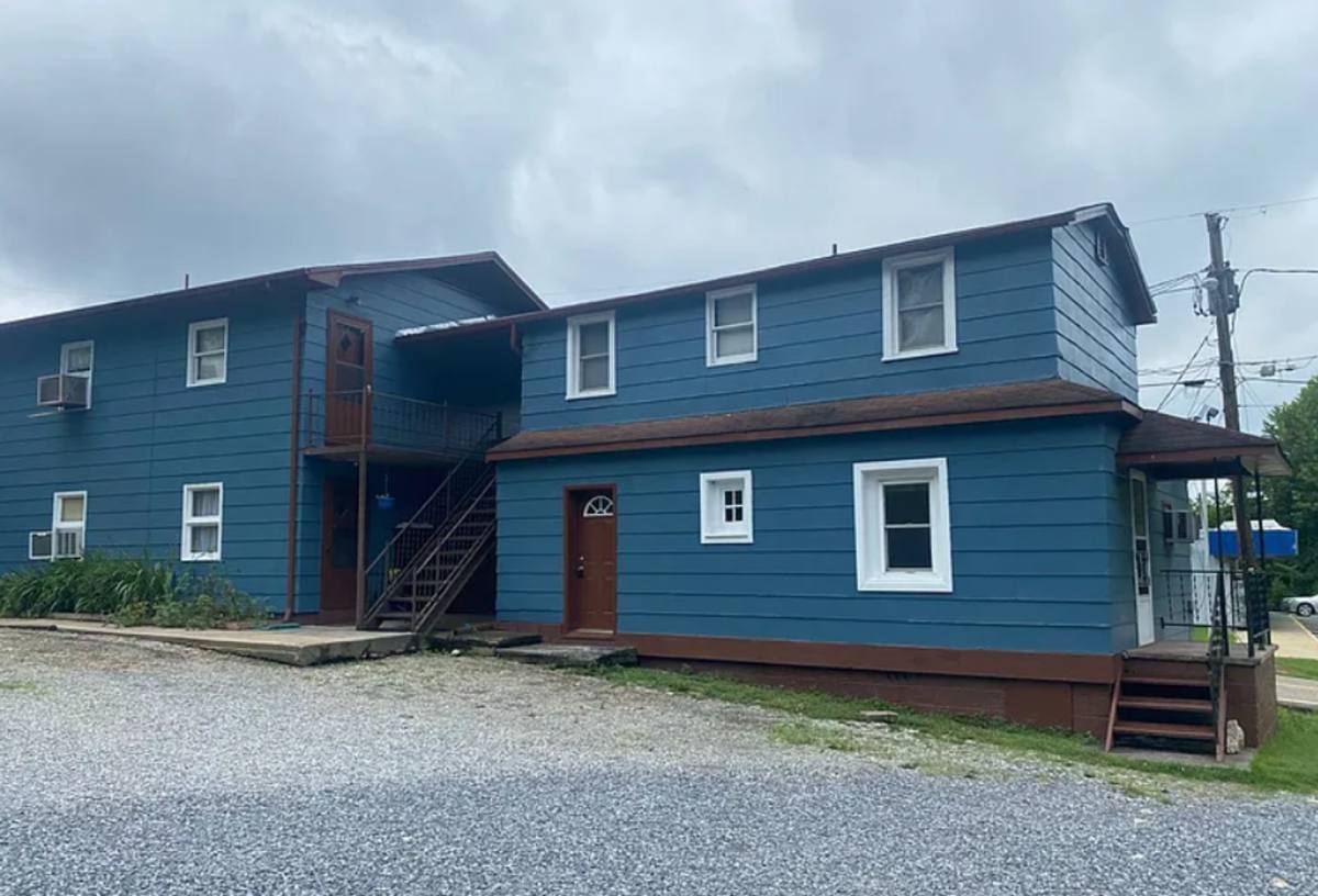 Apartment for rent at 1105 Bloomingdale Pike, Kingsport, TN 37660