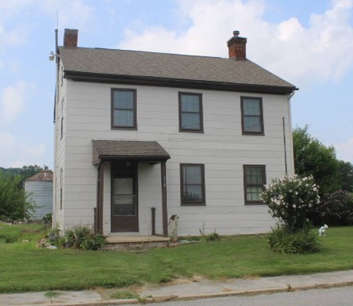 House for rent at 127 Nashville Blvd, Spring Grove, PA 17362